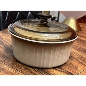 Vintage Corningware F5B French Bisque 2 1/2 Qt.covered Casserole with lid